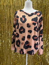 Load image into Gallery viewer, Leo Long Sleeve Tee
