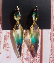 Load image into Gallery viewer, Vintage Ombre Drop Earrings
