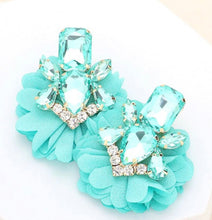 Load image into Gallery viewer, Elegant Evening Earrings
