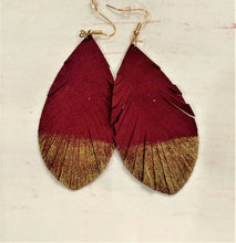 Load image into Gallery viewer, Falling For You Earrings
